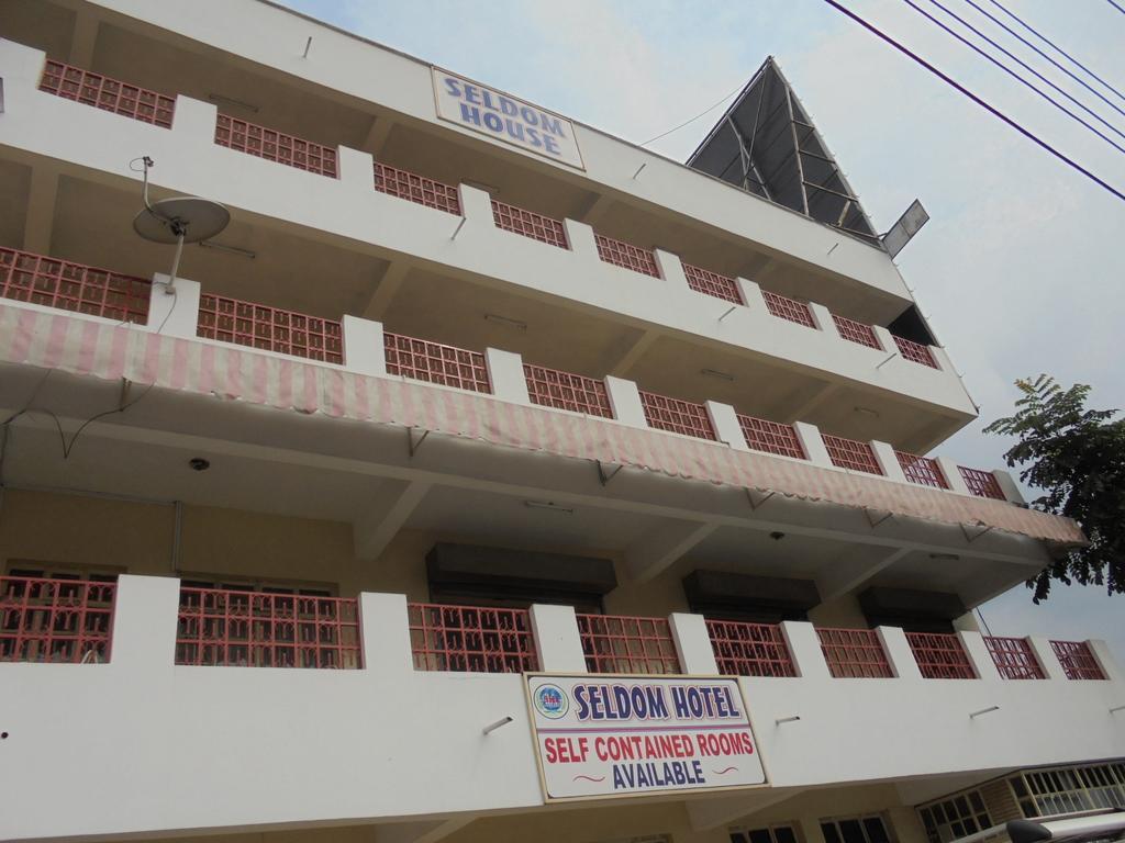 Seldom Hotel نيروبي المظهر الخارجي الصورة